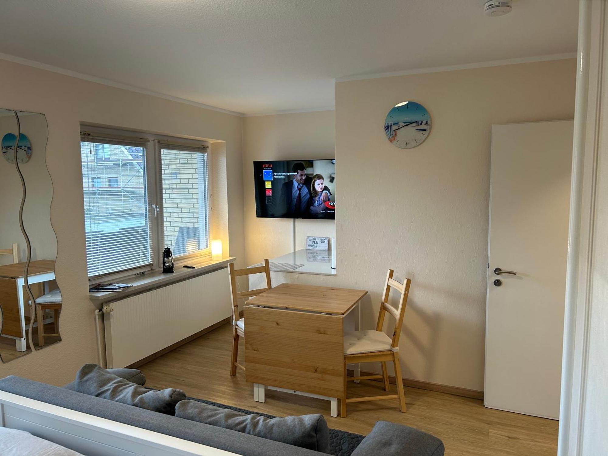 Ferienwohnung Ritthoff Perlebucht - Mit Strandkorb Am Meer Und Kostenloser Eintritt Ins Schwimmbad Busum Exterior photo